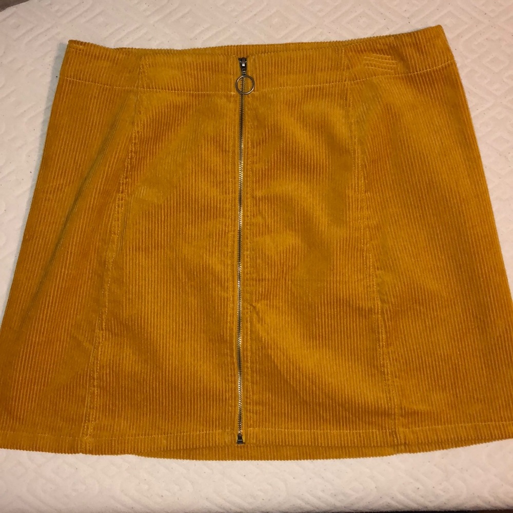 Rue21 Mini Golden Skirt w/ tags: NEW